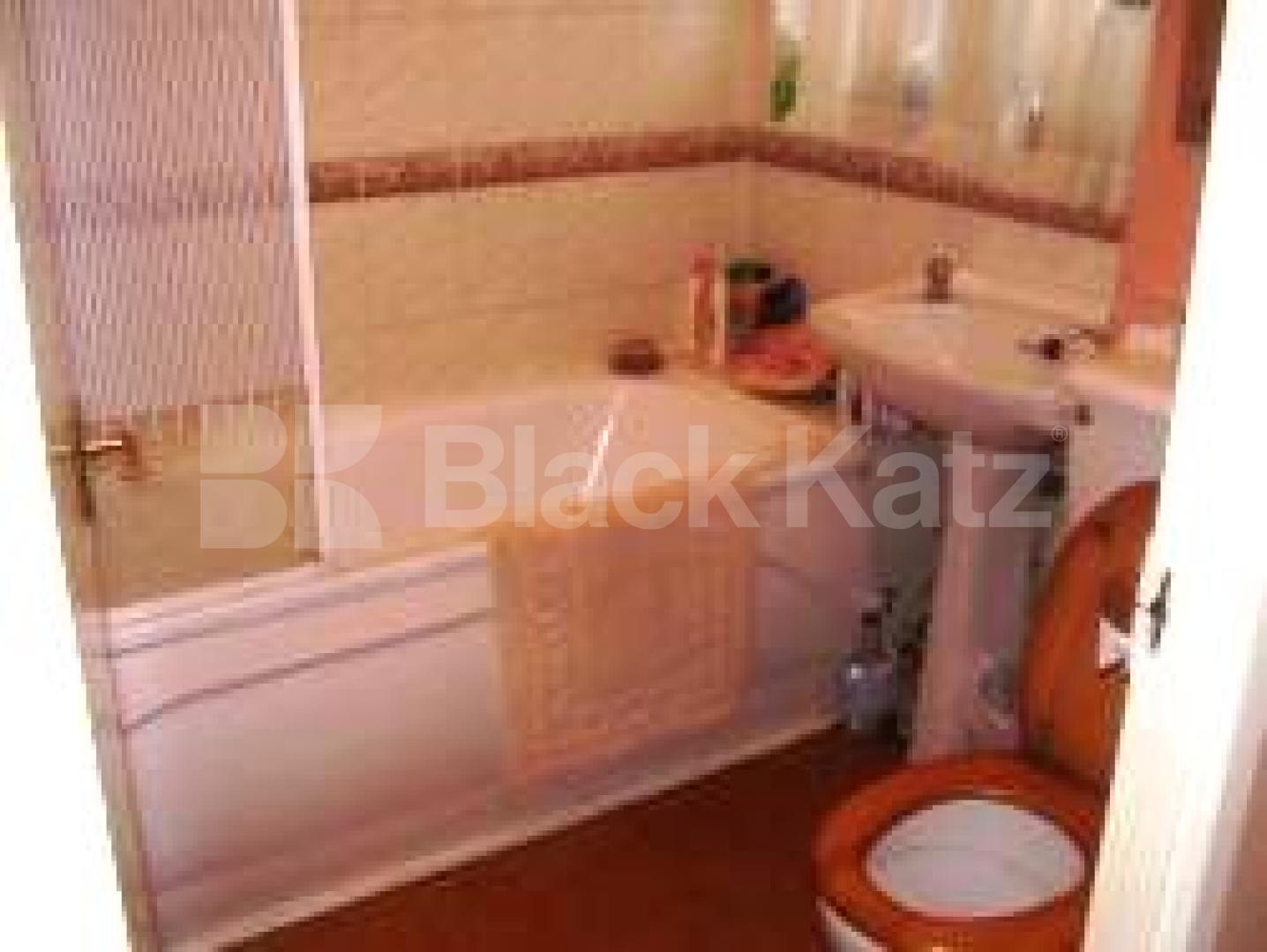 			NEW INSTRUCTION GREAT FOR SHARERS, 1 Bedroom, 1 bath, 1 reception Flat			 Penton Rise, KINGS CROSS